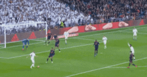 居功至伟！福克斯怒砍31分5篮板5助攻，下半场22分