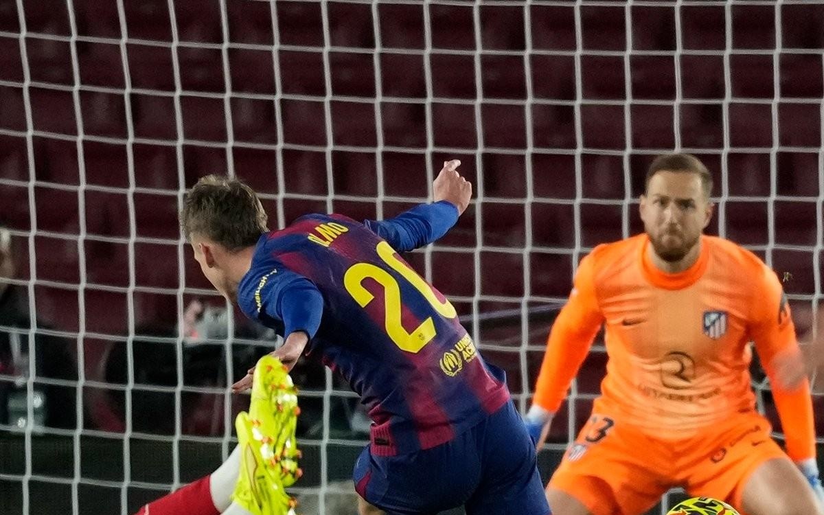 记者：吉乌今天飞往桑德兰，未来24小时内接受体检