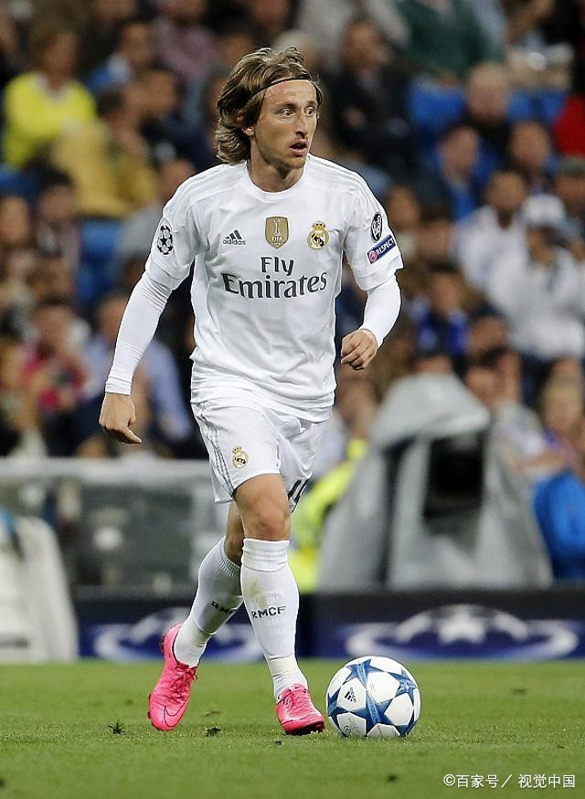 高效发挥！亚历山大半场6中5拿到17分3篮板3助攻